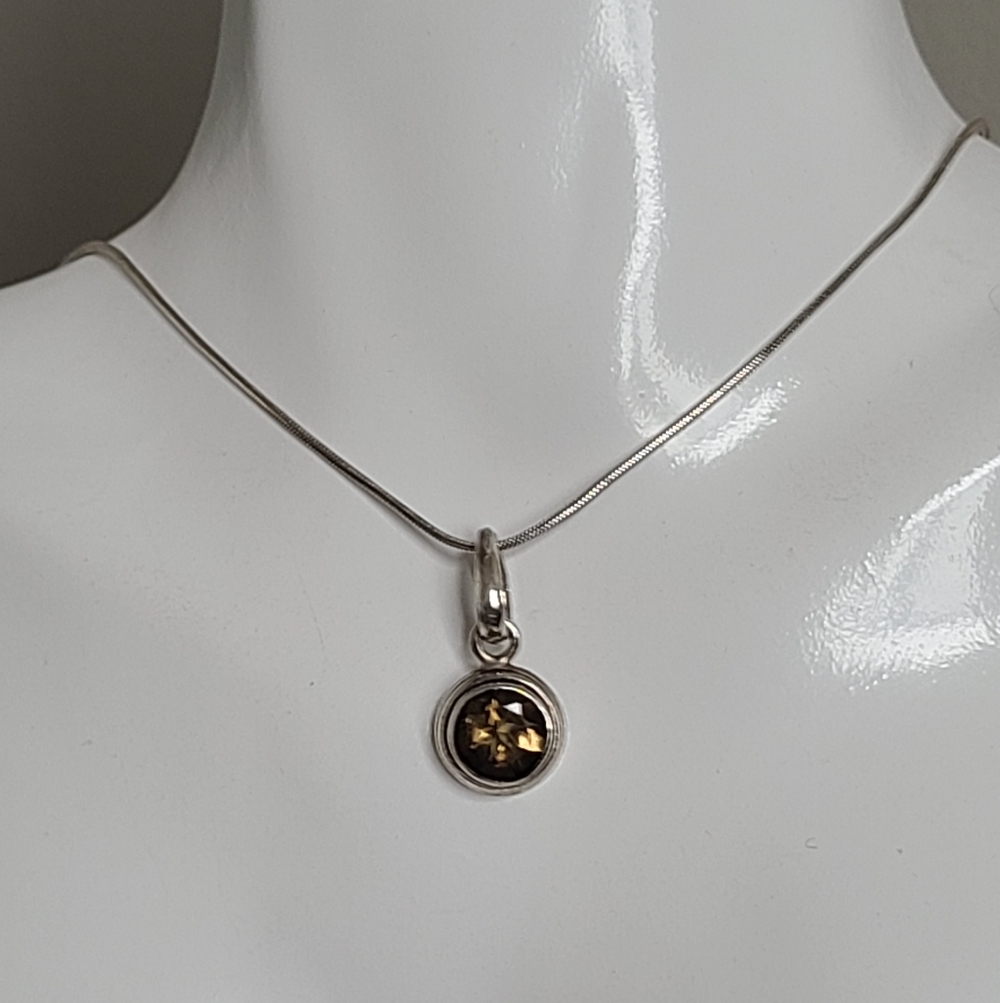 Vintage Sterling Silver Smoky Quartz Solitaire Boho Circle Pendant Necklace